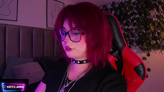 Kitty Gang online show from 24, 9, 2025