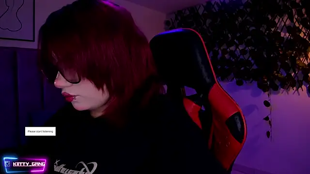 Kitty Gang online show from 19, 11, 2025