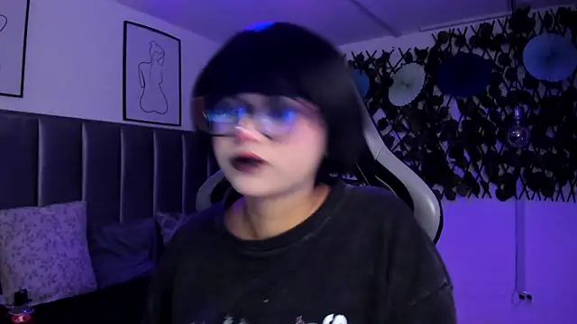 Kitty Gang online show from 29, 4, 2026