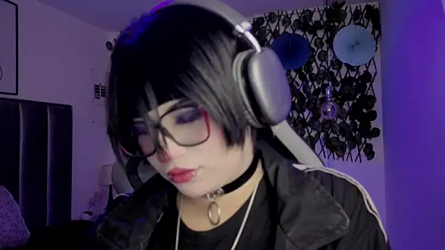 Kitty Gang online show from 30, 4, 2026
