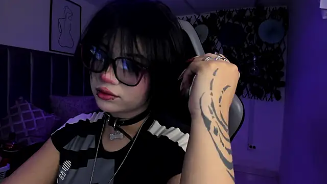 Kitty Gang online show from 17, 6, 2026