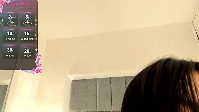 KarinaSantoss online show from 5, 12, 2024