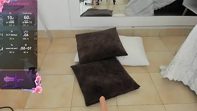 KarinaSantoss online show from 24, 1, 2025