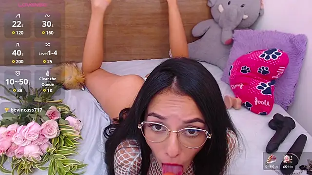 MichellRose7 online show from 12, 2, 2025