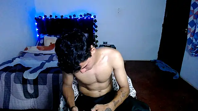 Snapshot of freddy_romas chatting on 26, 9, 2025 freddy romas online show from 26, 9, 2025