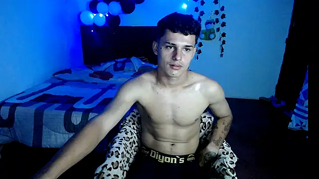 Snapshot of freddy_romas chatting on 23, 10, 2025 freddy romas online show from 23, 10, 2025