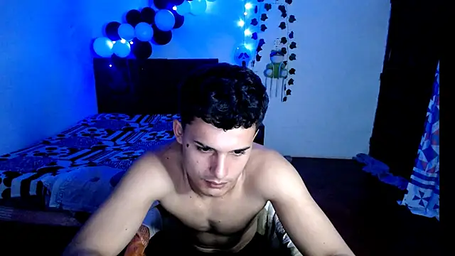 Snapshot of freddy_romas chatting on 27, 10, 2025 freddy romas online show from 27, 10, 2025