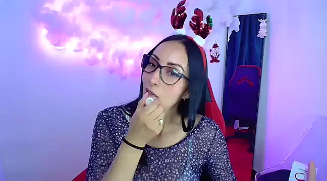 yaralyminjo2 online show from 18, 12, 2024