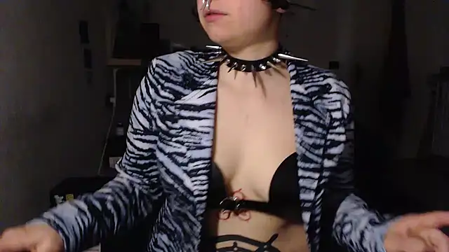 kinkyspirali online show from 9, 3, 2025