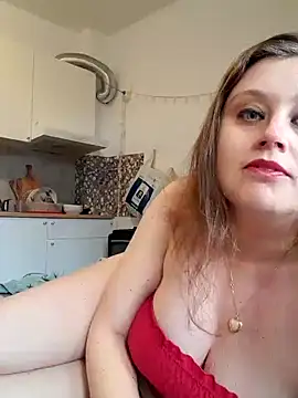 Snapshot of Saraporca30 chatting on 12, 12, 2024 Saraporca30 online show from 12, 12, 2024