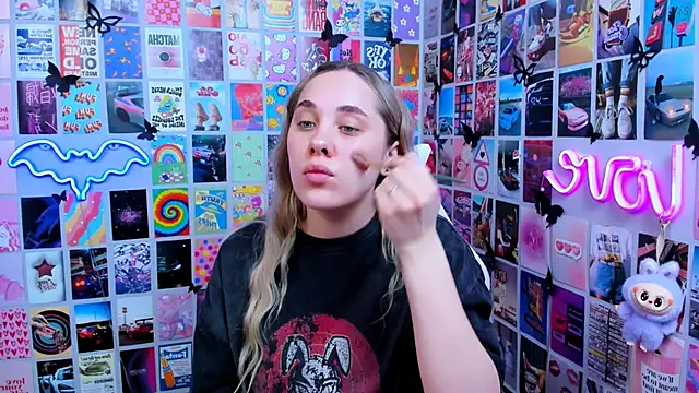 MiaMilas online show from 25, 3, 2026