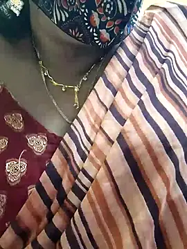 Snapshot of mallu-sumi chatting on 31, 1, 2025 mallu-sumi online show from 31, 1, 2025
