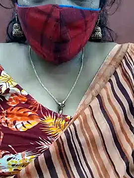 Snapshot of mallu-sumi chatting on 13, 2, 2025 mallu-sumi online show from 13, 2, 2025