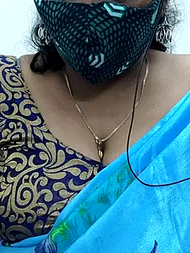 Snapshot of mallu-sumi chatting on 13, 2, 2025 mallu-sumi online show from 13, 2, 2025