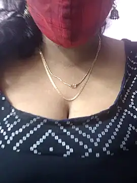 Snapshot of mallu-sumi chatting on 29, 10, 2025 mallu-sumi online show from 29, 10, 2025