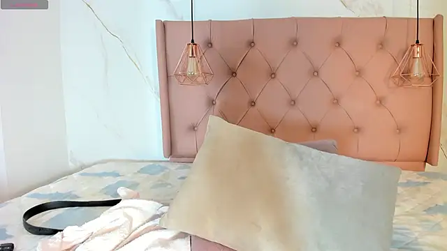 kristakinnky online show from 20, 12, 2024