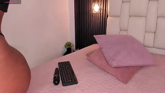 kristakinnky online show from 27, 5, 2026