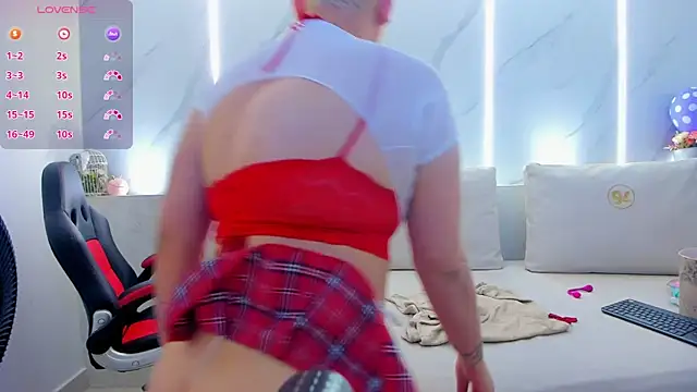 mia becke online show from 14, 3, 2025