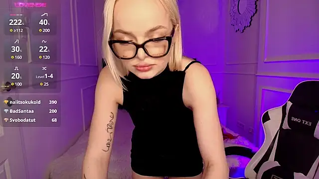 horny blondiee online show from 24, 12, 2024