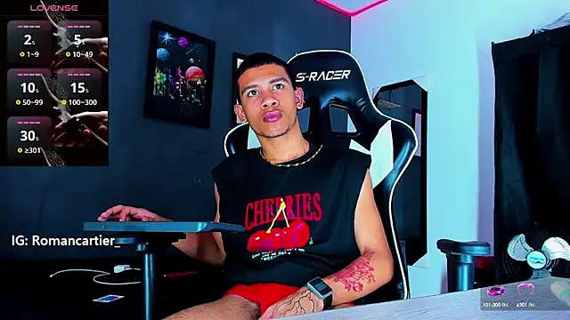 Snapshot of Romancartier_1 chatting on 8, 2, 2025 Romancartier 1 online show from 8, 2, 2025