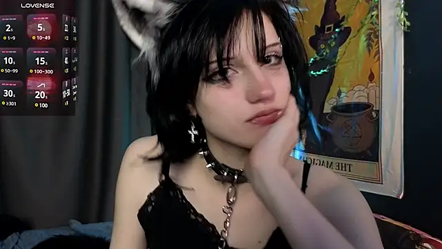 dark vamp  online show from 6, 12, 2024