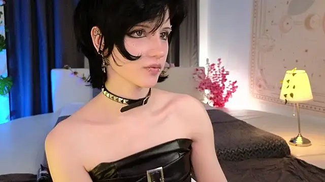 dark vamp  online show from 27, 2, 2025