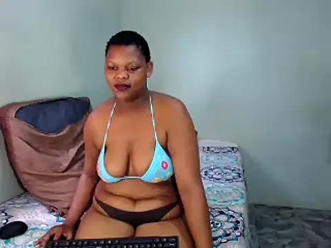 FoxyFataleX online show from 1, 1, 2025