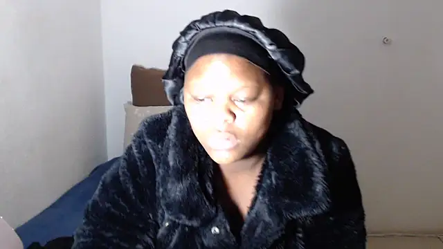 FoxyFataleX online show from 24, 9, 2025