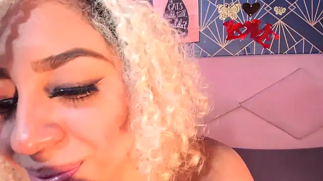 Lucy White   online show from 14, 3, 2025