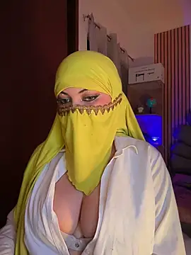 Snapshot of Amaltea chatting on 1, 3, 2026 Amaltea online show from 1, 3, 2026