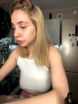 Kitty Katrine online show from 3, 12, 2025