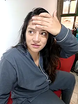 Snapshot of ZuriandAlex chatting on 6, 11, 2025 ZuriandAlex online show from 6, 11, 2025