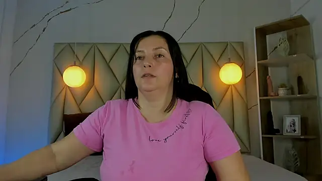 Snapshot of angelswets chatting on 15, 1, 2026 angelswets online show from 15, 1, 2026