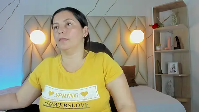 Snapshot of angelswets chatting on 10, 2, 2026 angelswets online show from 10, 2, 2026