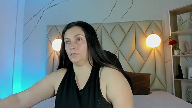 Snapshot of angelswets chatting on 12, 2, 2026 angelswets online show from 12, 2, 2026