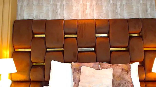 VanessaGlenn online show from 1, 10, 2025