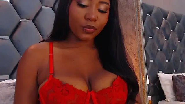 Snapshot of VanessaGlenn chatting on 4, 3, 2026 VanessaGlenn online show from 4, 3, 2026