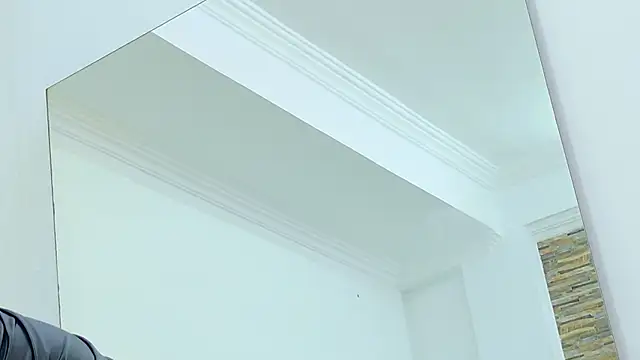 Snapshot of VanessaGlenn chatting on 21, 3, 2026 VanessaGlenn online show from 21, 3, 2026