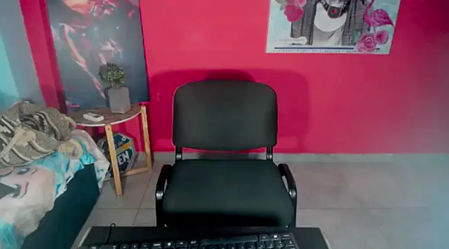 KamilaParrisx online show from 12, 12, 2024