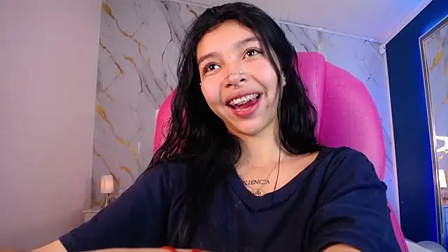 Snapshot of pettit_courtny chatting on 22, 2, 2025 pettit courtny online show from 22, 2, 2025