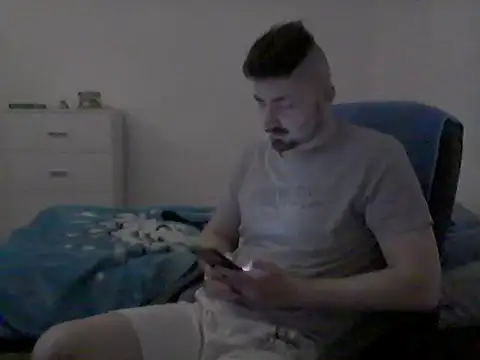 Snapshot of Hkl95555 chatting on 3, 10, 2025 Hkl95555 online show from 3, 10, 2025