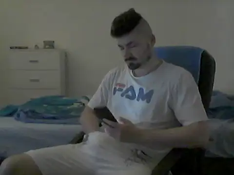 Snapshot of Hkl95555 chatting on 13, 10, 2025 Hkl95555 online show from 13, 10, 2025