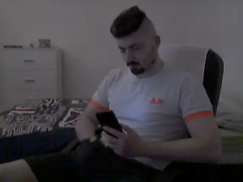 Snapshot of Hkl95555 chatting on 14, 10, 2025 Hkl95555 online show from 14, 10, 2025