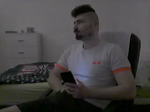 Snapshot of Hkl95555 chatting on 15, 10, 2025 Hkl95555 online show from 15, 10, 2025