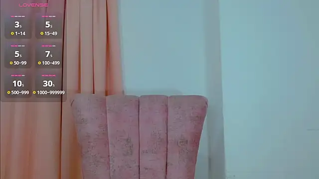 Snapshot of bimbocurvysex chatting on 12, 10, 2025 bimbocurvysex online show from 12, 10, 2025