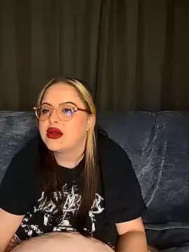 Snapshot of ChubbyBubs chatting on 17, 10, 2025 ChubbyBubs online show from 17, 10, 2025