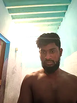 Snapshot of Whiskyboye chatting on 29, 10, 2025 Whiskyboye online show from 29, 10, 2025