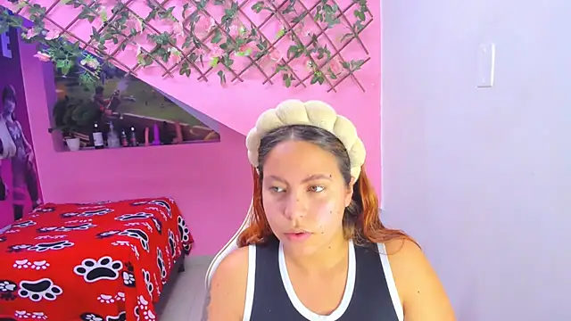 Snapshot of marcellaa303av chatting on 30, 12, 2024 marcellaa303av online show from 30, 12, 2024