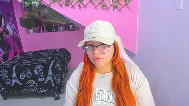 Snapshot of marcellaa303av chatting on 5, 2, 2025 marcellaa303av online show from 5, 2, 2025