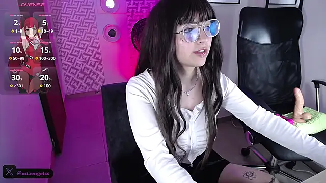 MiaEngels online show from 31, 1, 2025